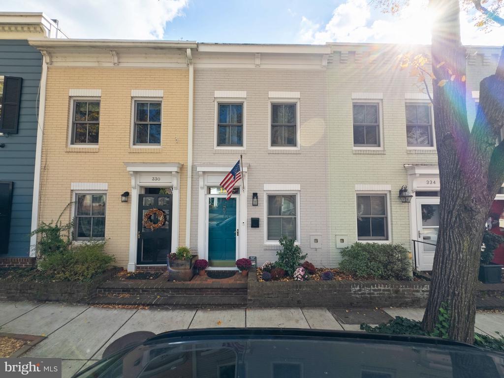 332 COMMERCE STREET
