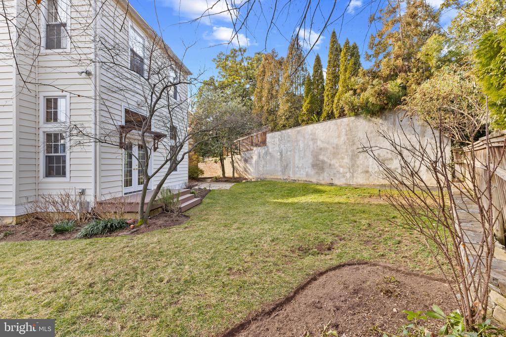 407 TYLER PLACE