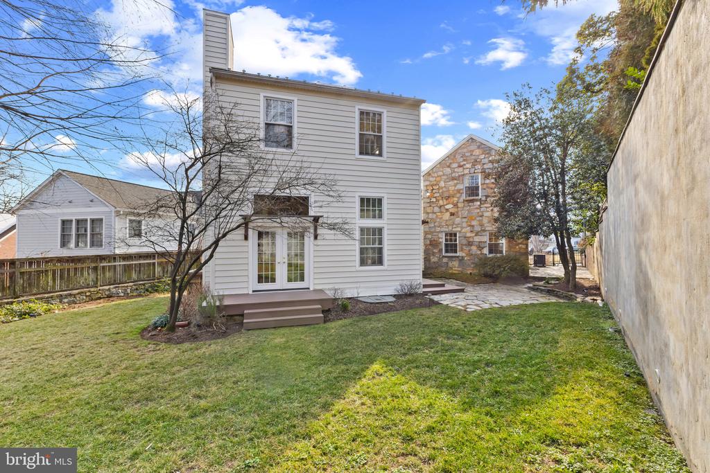 407 TYLER PLACE
