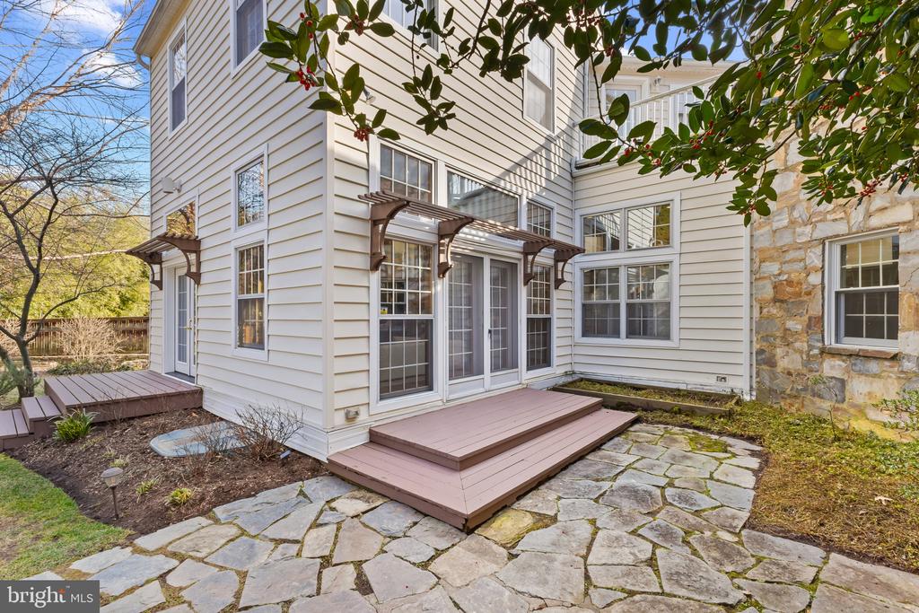 407 TYLER PLACE