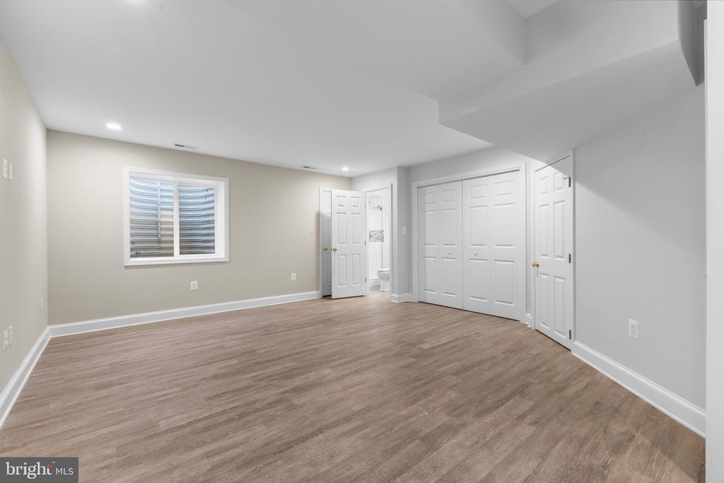 407 TYLER PLACE