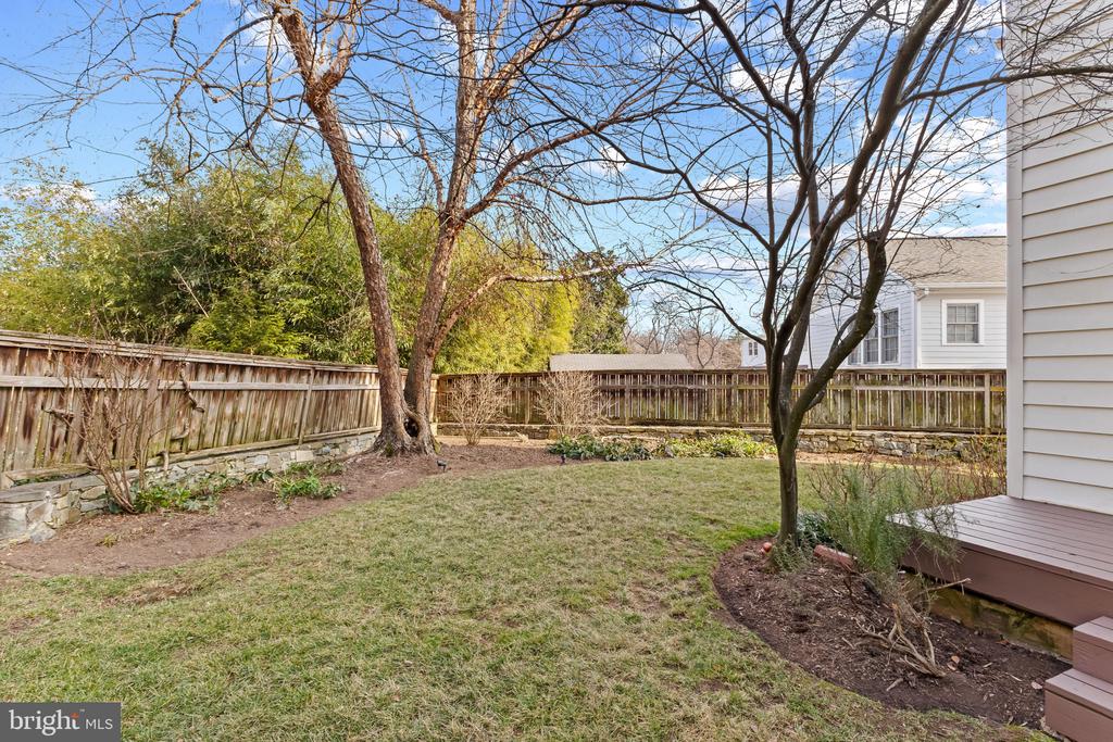 407 TYLER PLACE