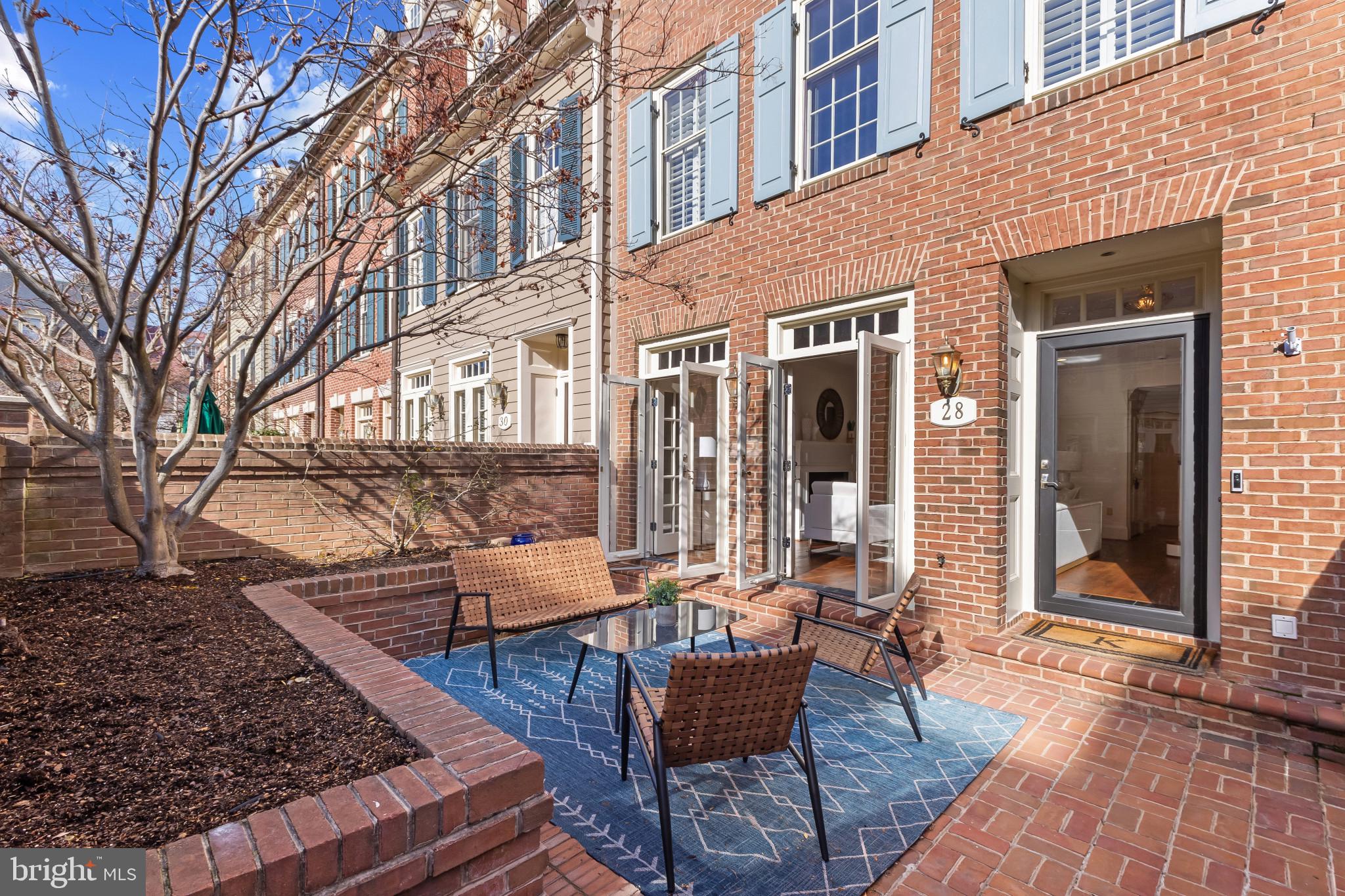 28 WOLFE STREET 34