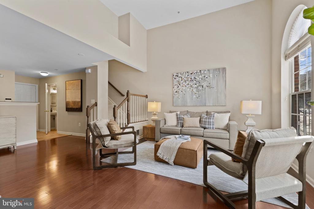 5105 DONOVAN DRIVE