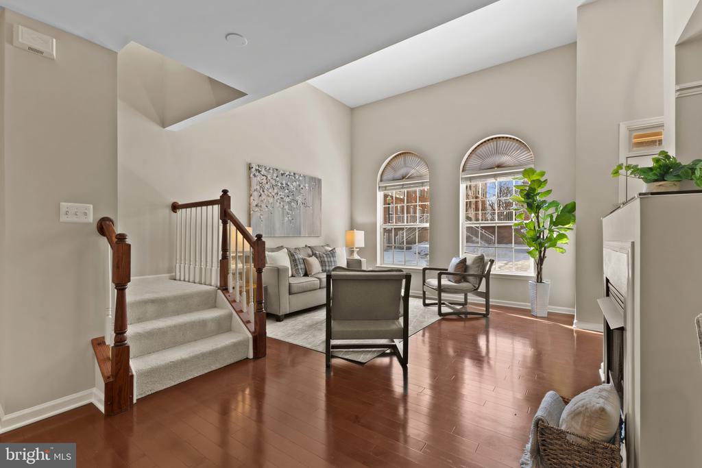 5105 DONOVAN DRIVE