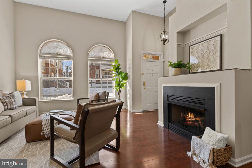 5105 DONOVAN DRIVE