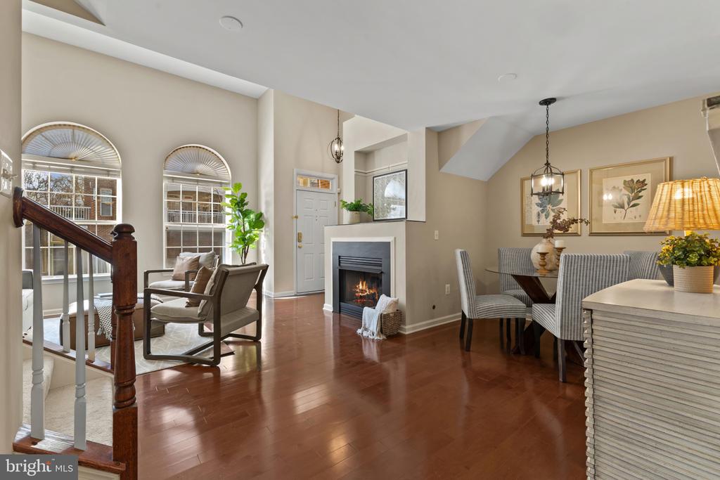 5105 DONOVAN DRIVE