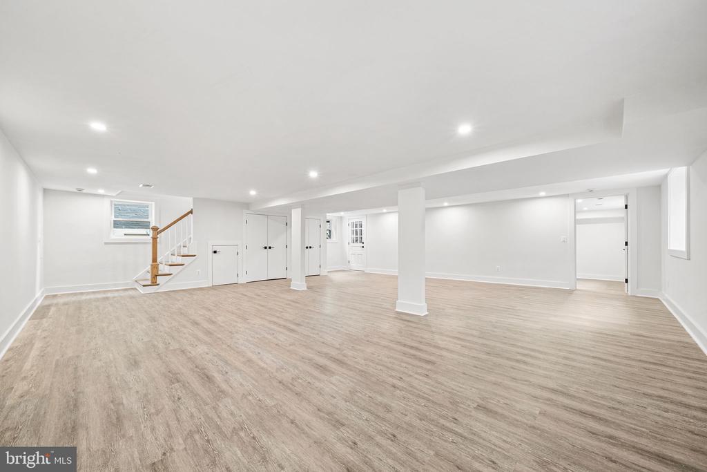 607 JOHNSTON PLACE