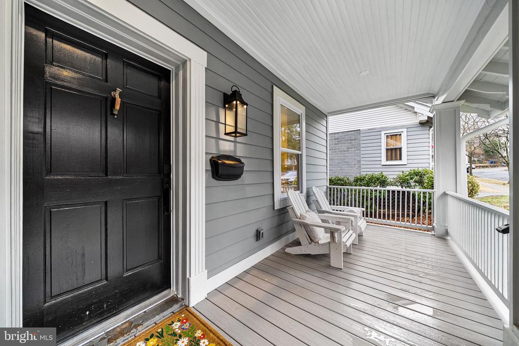 607 JOHNSTON PLACE