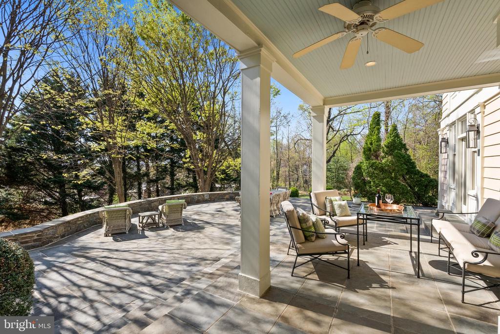 2307 RUSSELL ROAD