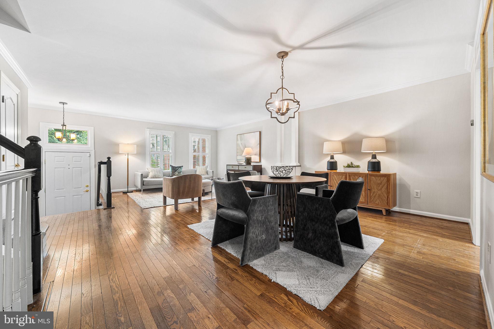1132 QUAKER HILL COURT