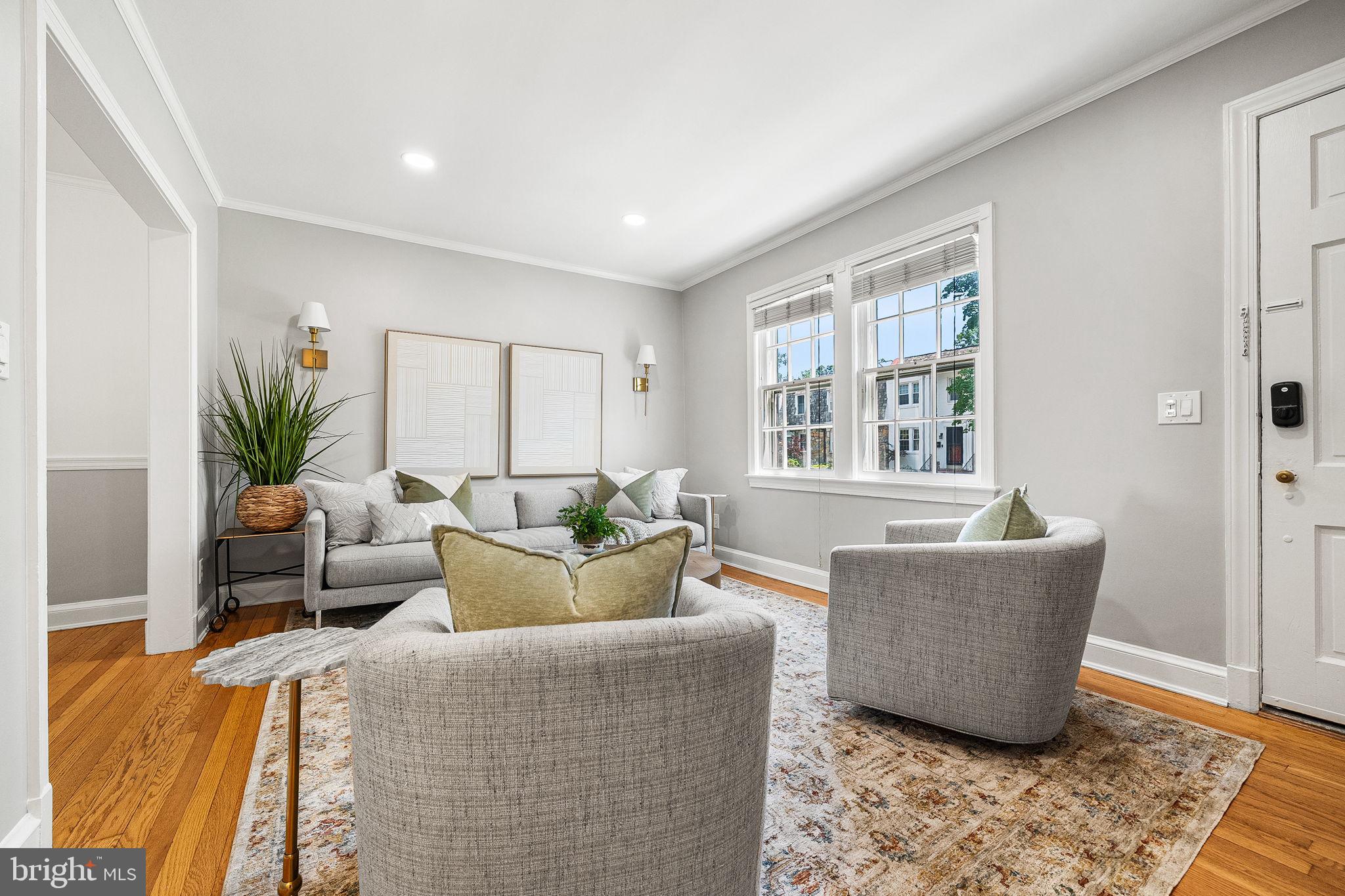 10 E LINDEN STREET