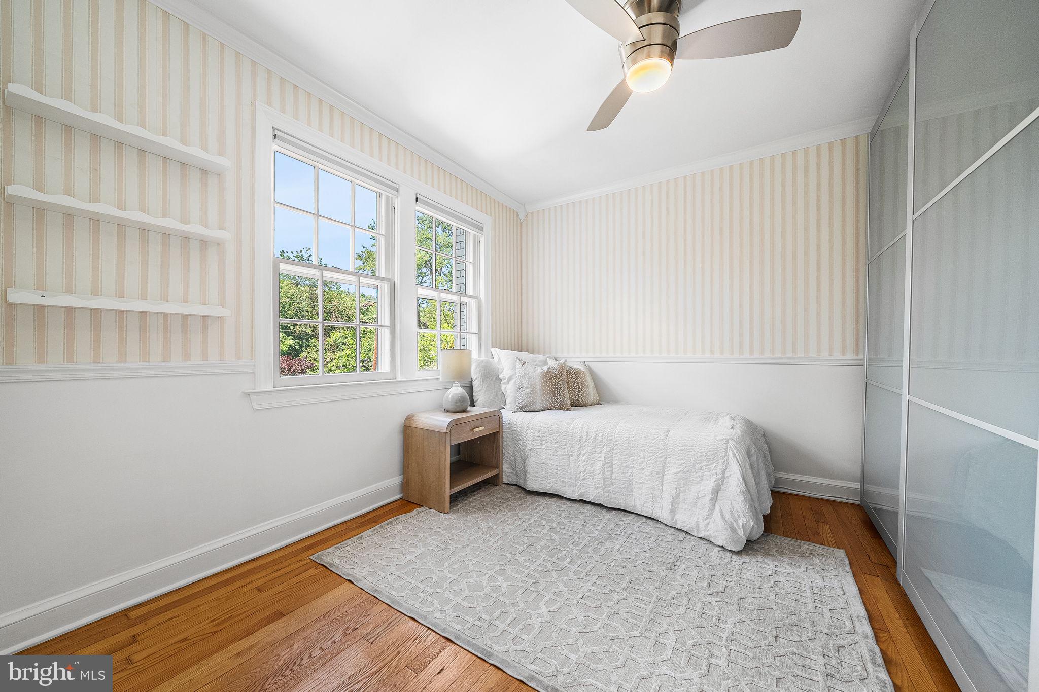 10 E LINDEN STREET