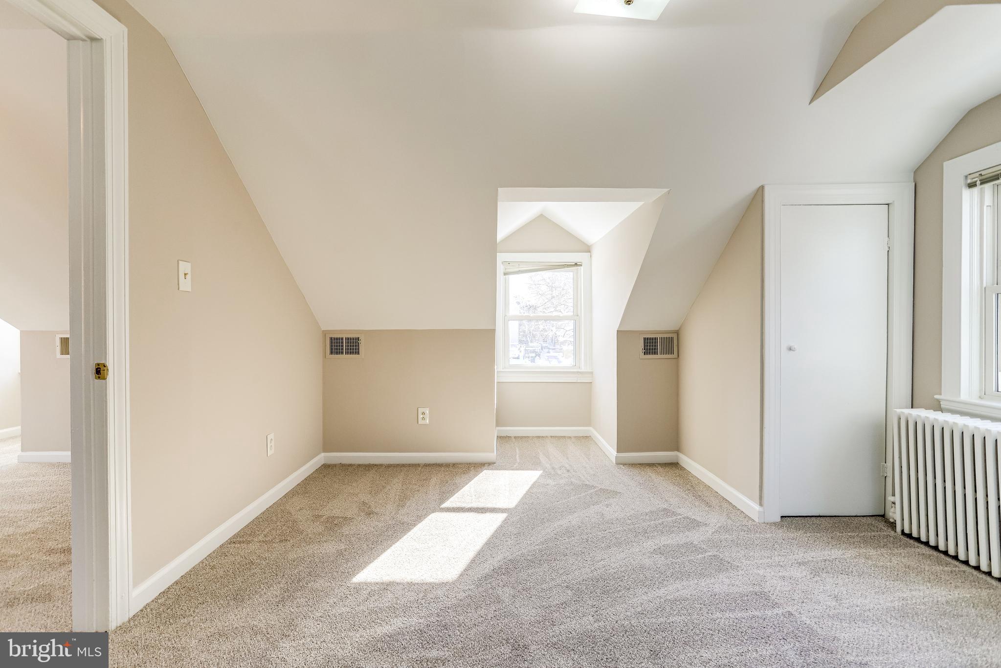 530 E ALEXANDRIA AVENUE