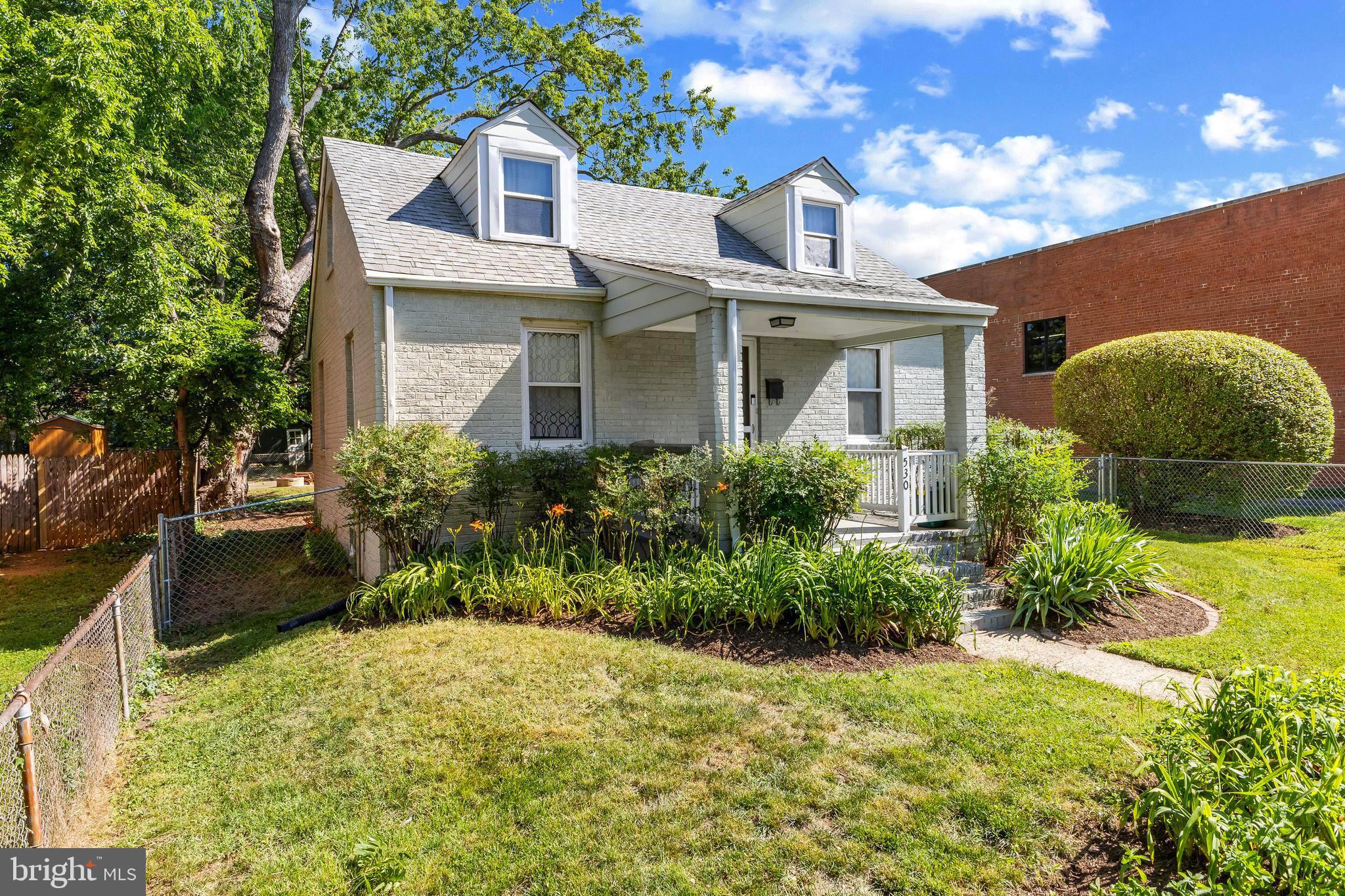 530 E ALEXANDRIA AVENUE