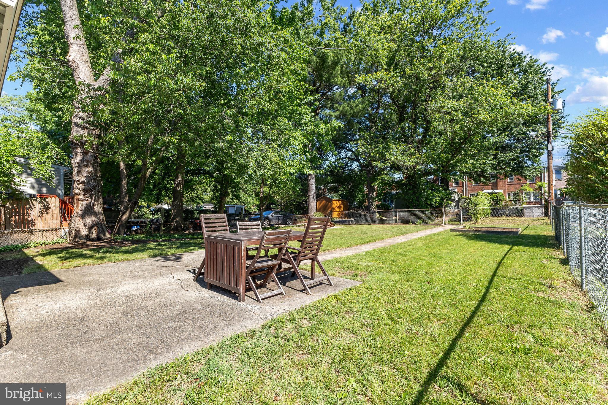 530 E ALEXANDRIA AVENUE