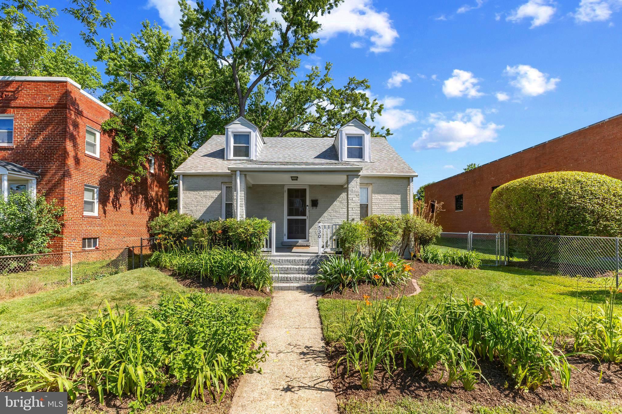 530 E ALEXANDRIA AVENUE