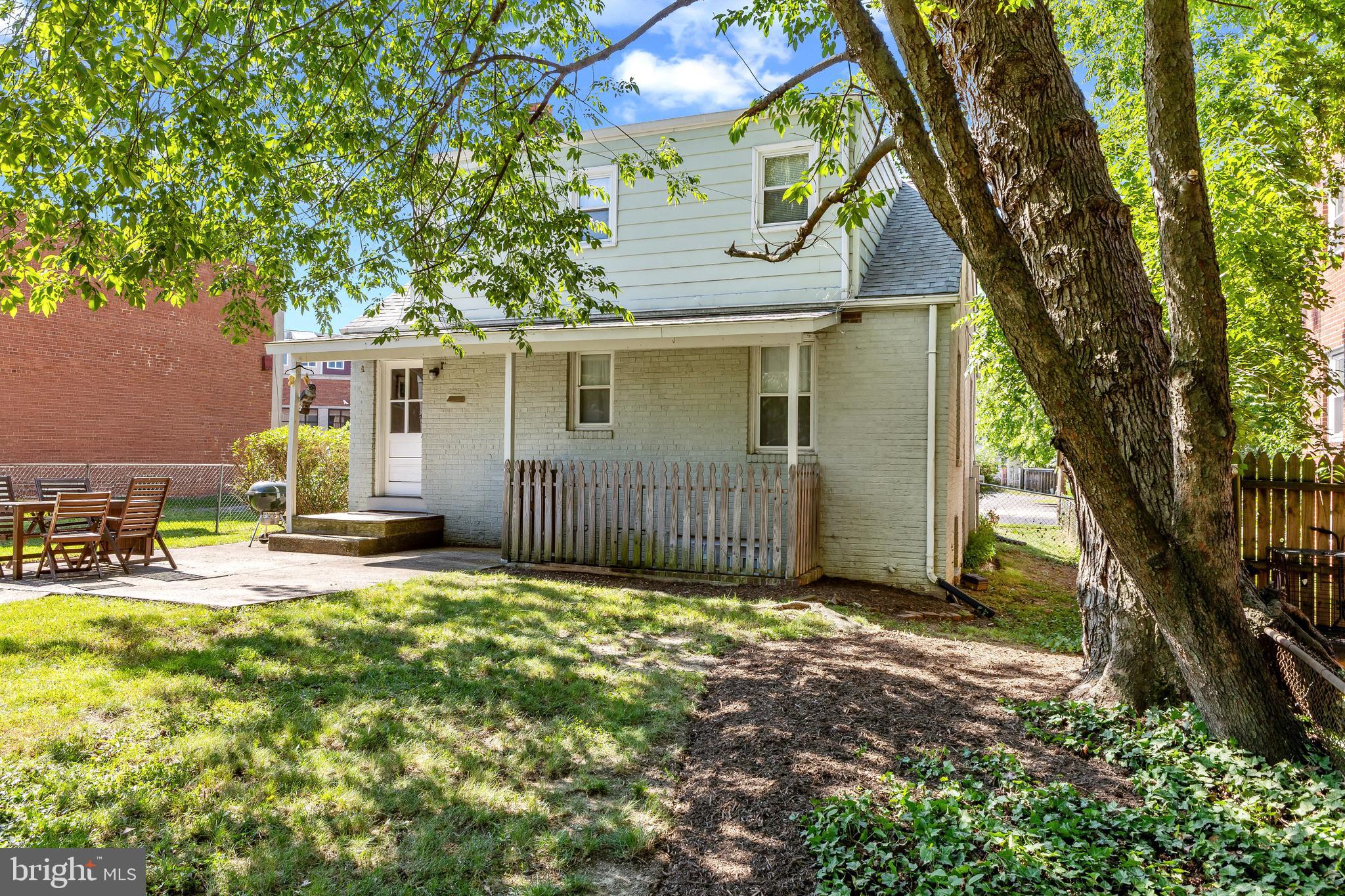 530 E ALEXANDRIA AVENUE