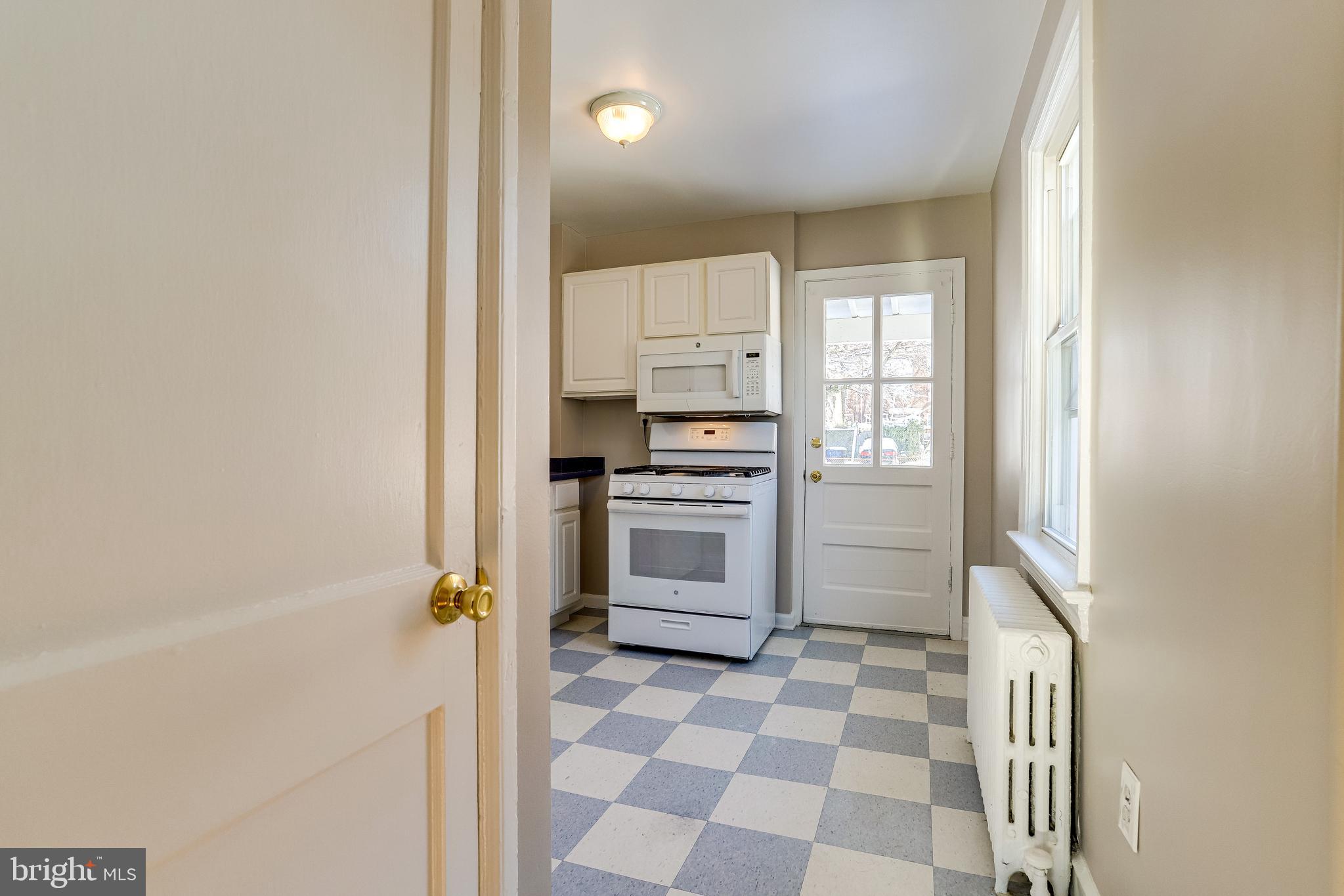 530 E ALEXANDRIA AVENUE