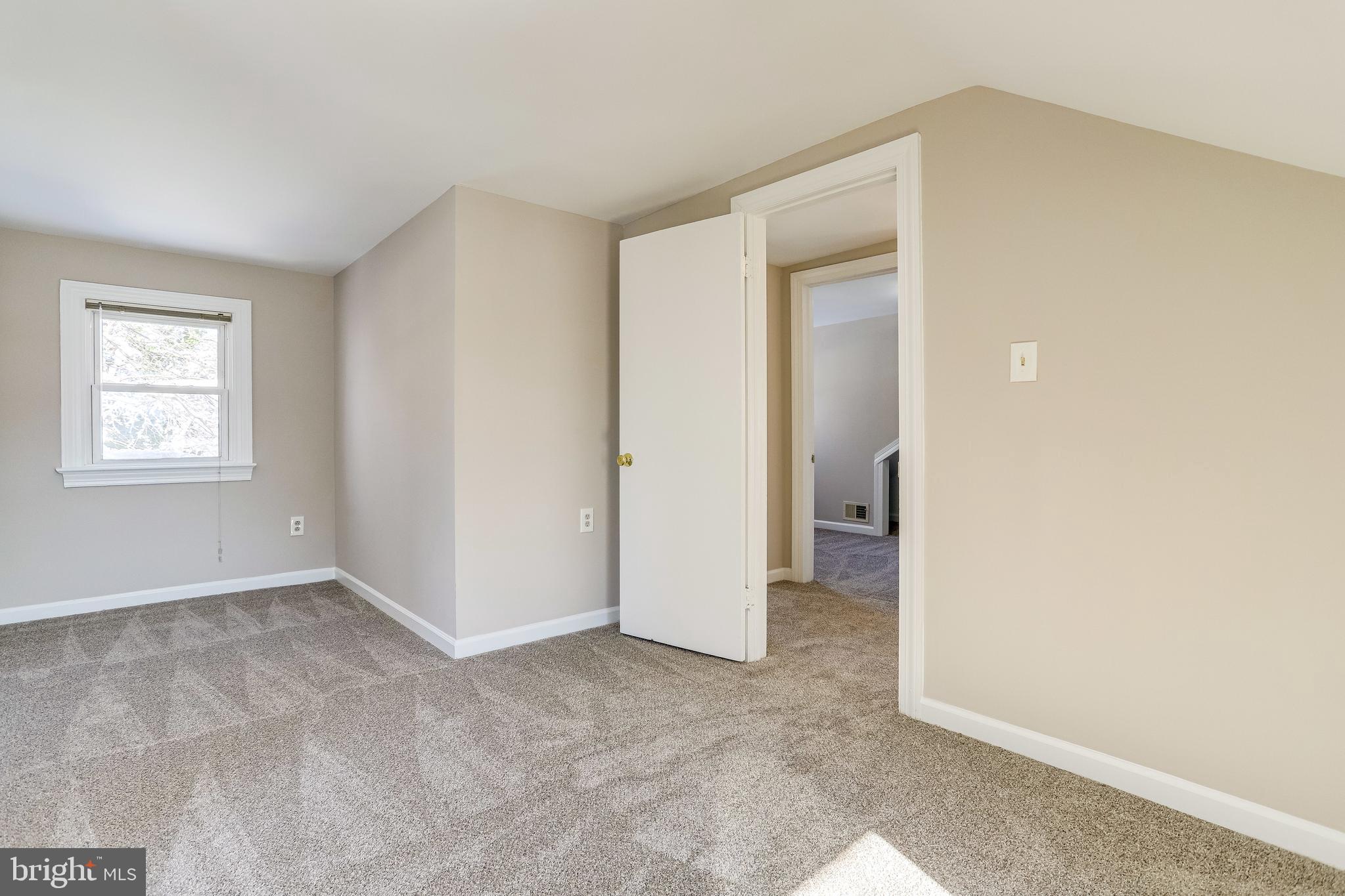 530 E ALEXANDRIA AVENUE
