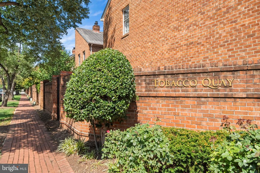 504 TOBACCO QUAY
