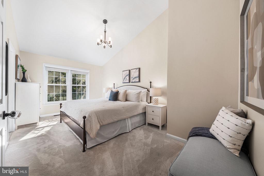 1258 QUAKER HILL DRIVE