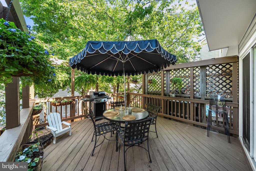 1258 QUAKER HILL DRIVE