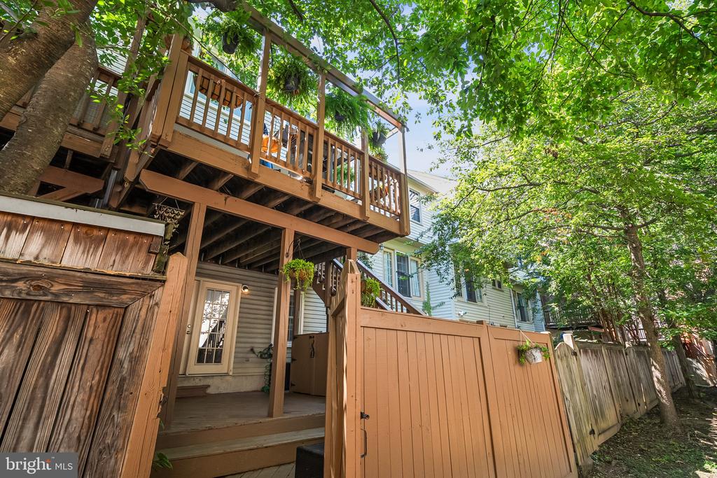 1258 QUAKER HILL DRIVE