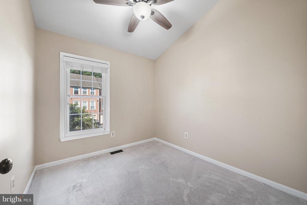 1258 QUAKER HILL DRIVE