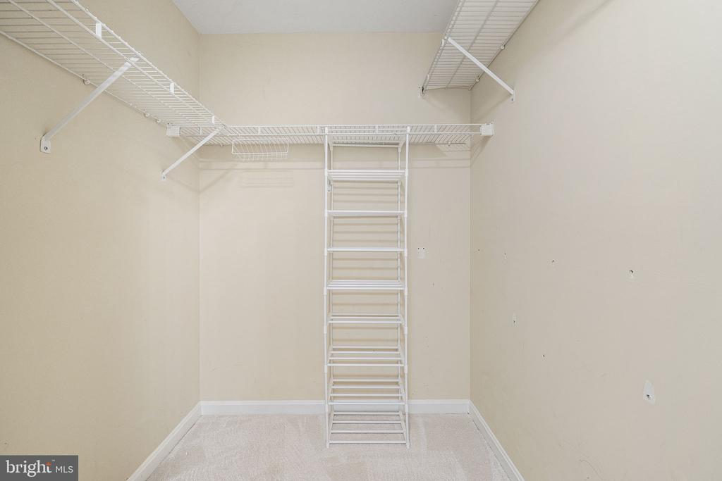 1258 QUAKER HILL DRIVE