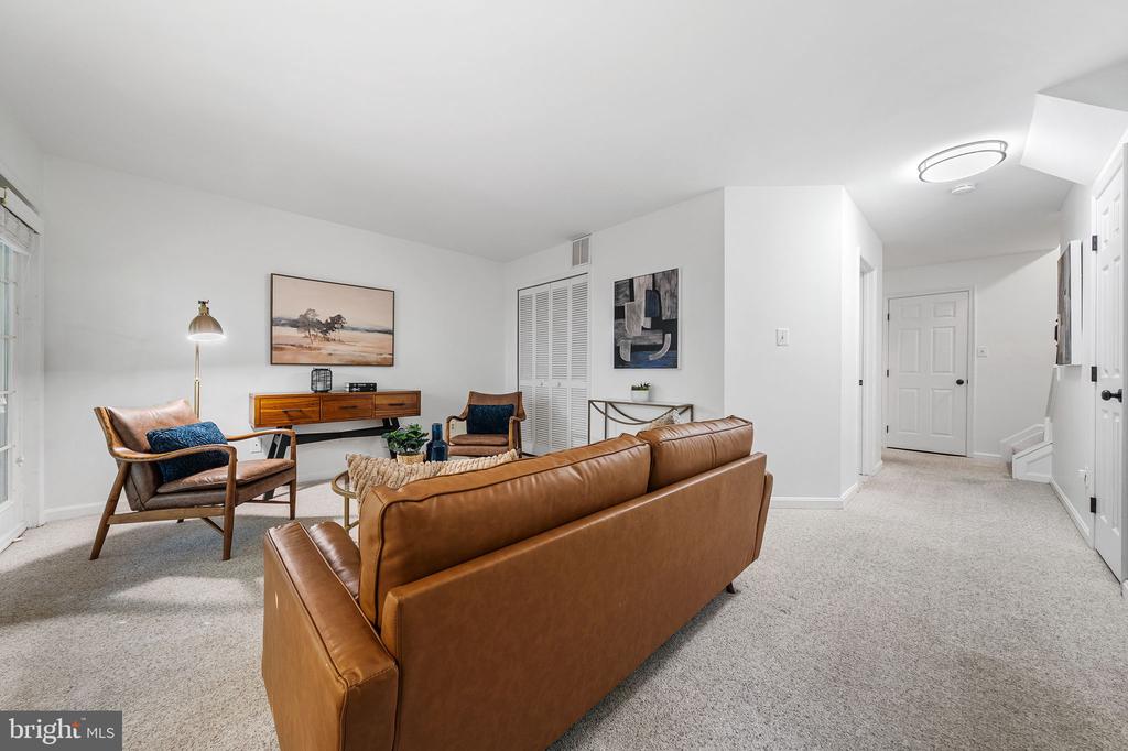 1258 QUAKER HILL DRIVE
