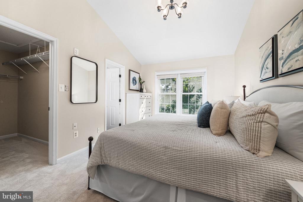 1258 QUAKER HILL DRIVE
