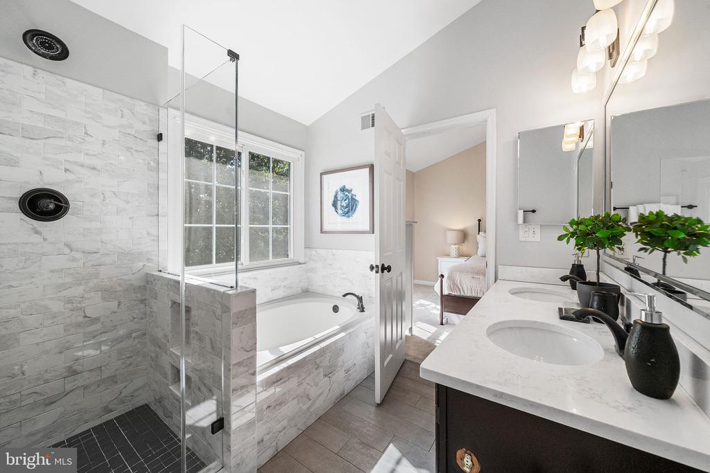 1258 QUAKER HILL DRIVE