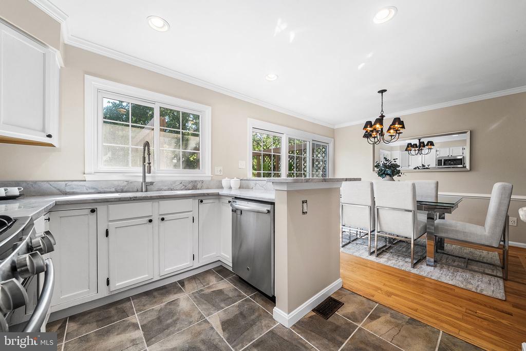 1258 QUAKER HILL DRIVE