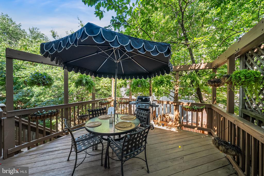 1258 QUAKER HILL DRIVE