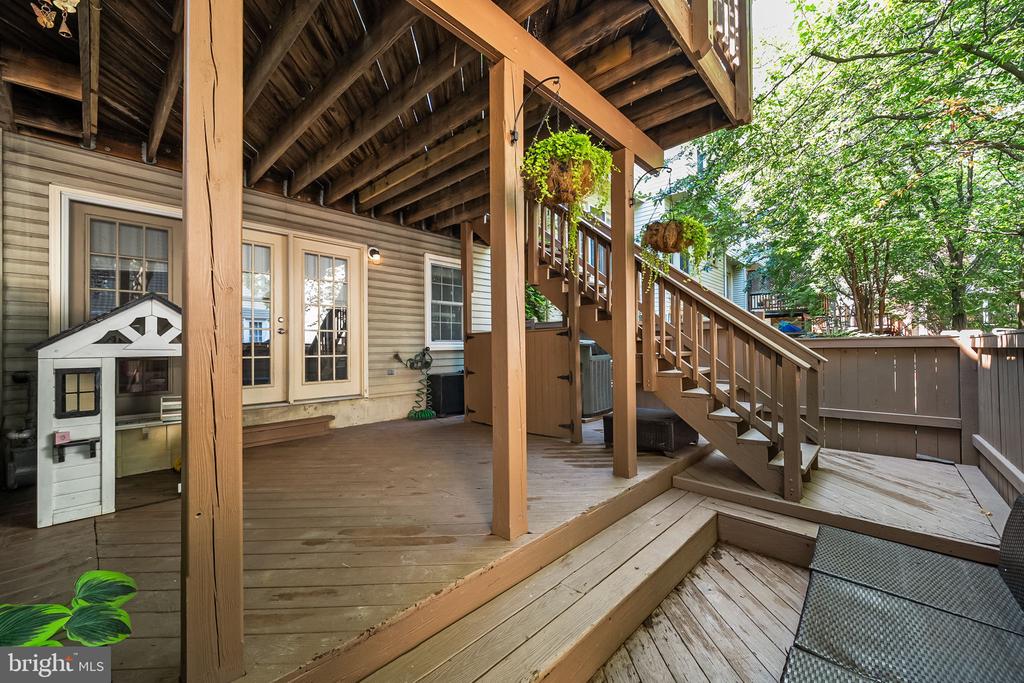 1258 QUAKER HILL DRIVE