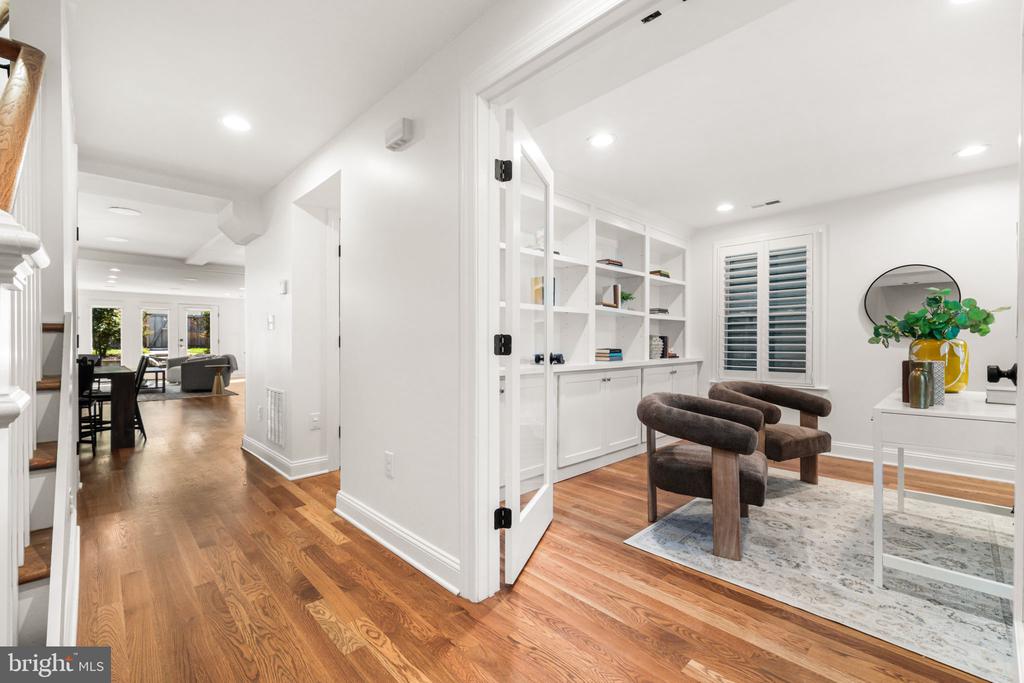 315 N ALFRED STREET