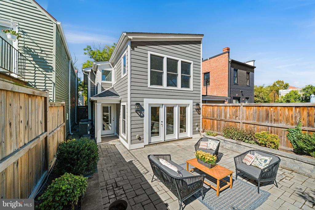 315 N ALFRED STREET