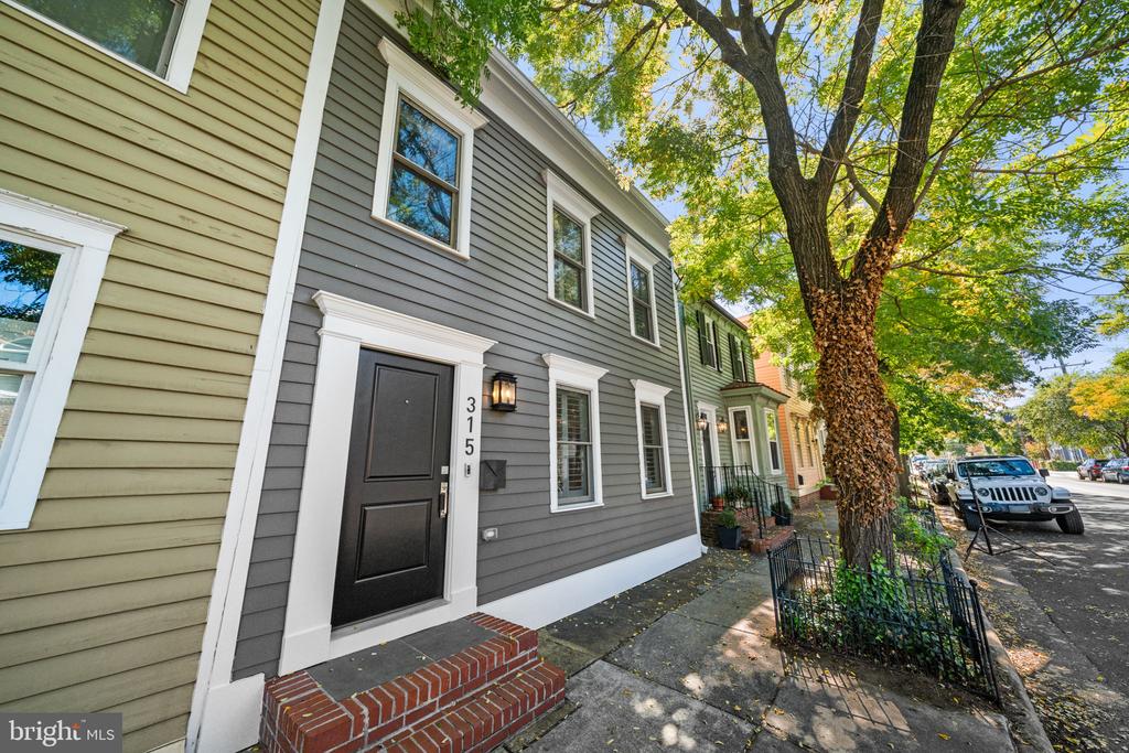 315 N ALFRED STREET