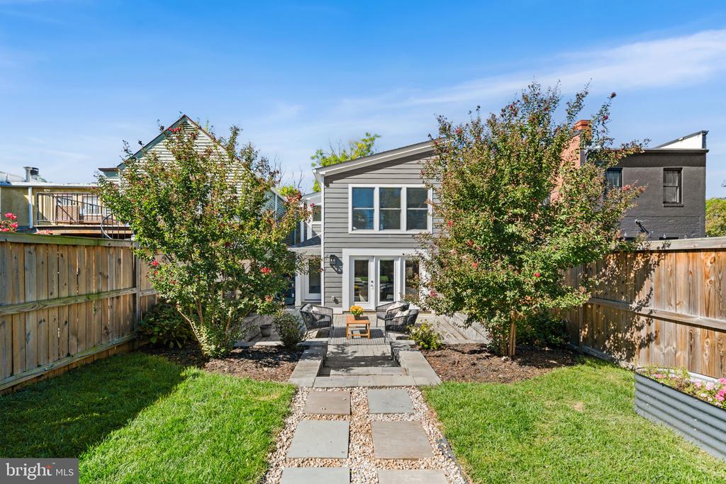 315 N ALFRED STREET