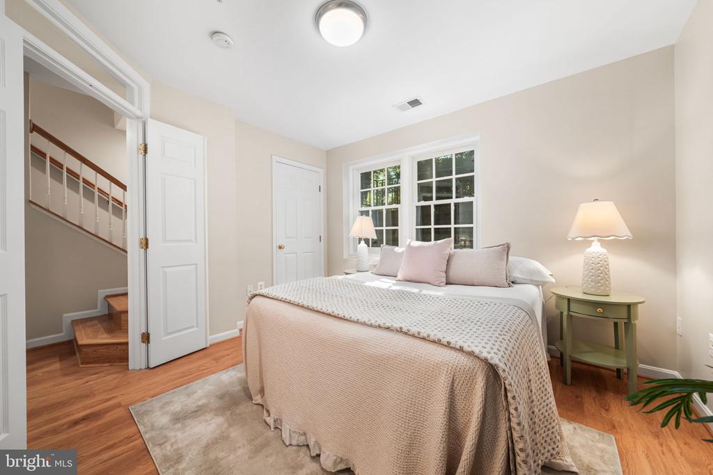 709 MASSEY LANE N Unit: A