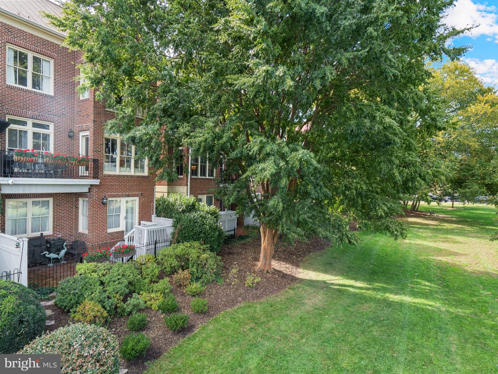 17 KEITHS LANE