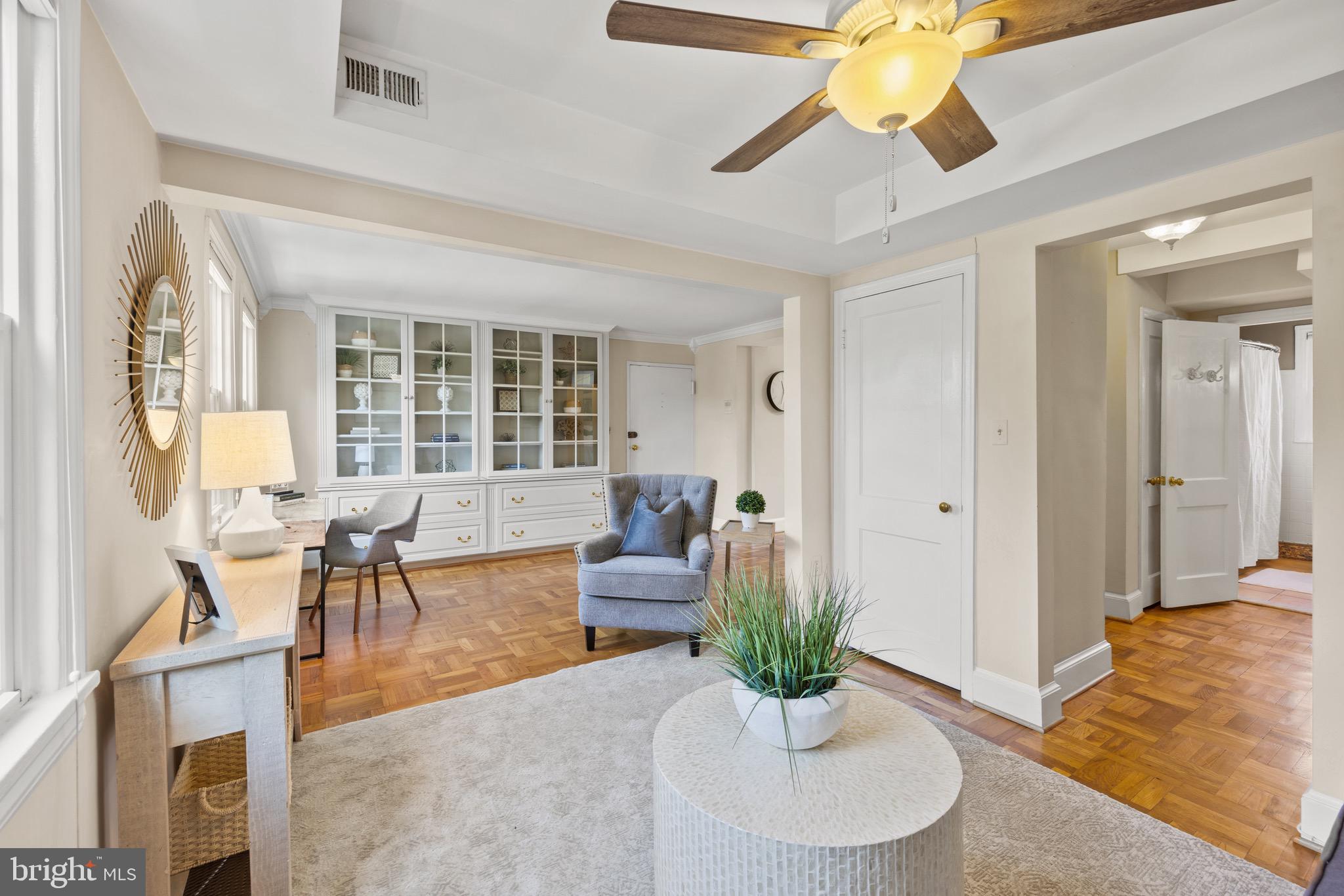 6601 E Wakefield DRIVE Unit: B2