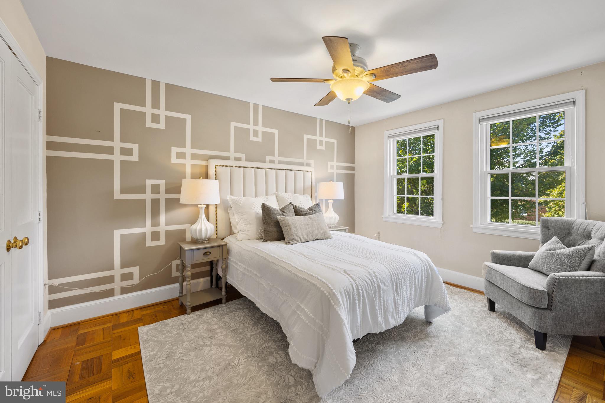 6601 E Wakefield DRIVE Unit: B2