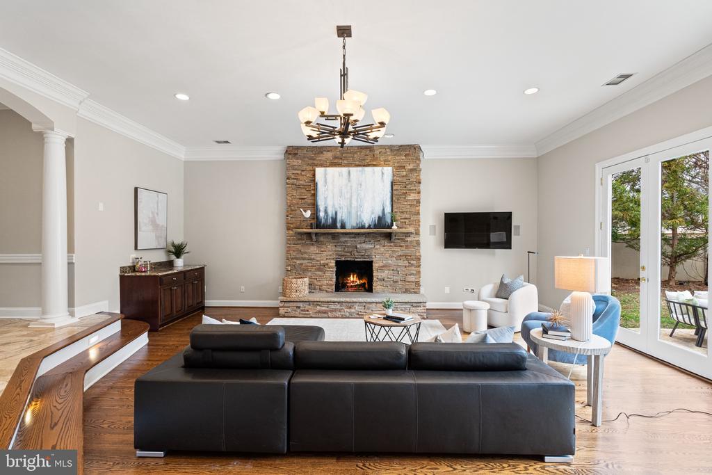 1500 Collingwood Rd