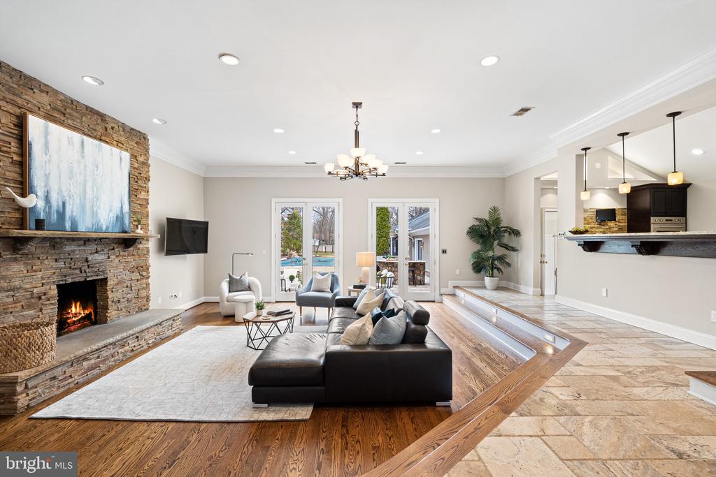 1500 Collingwood Rd