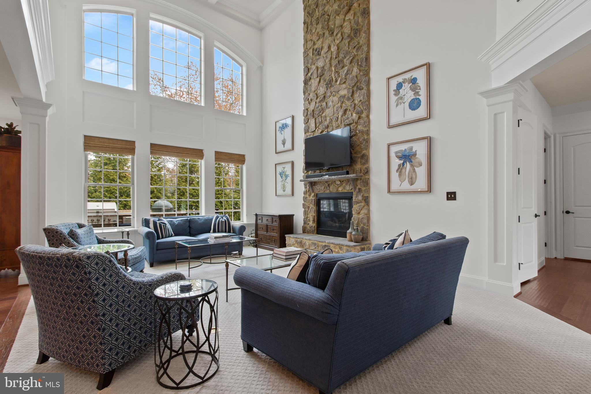 1384 Bishop Crest Ct