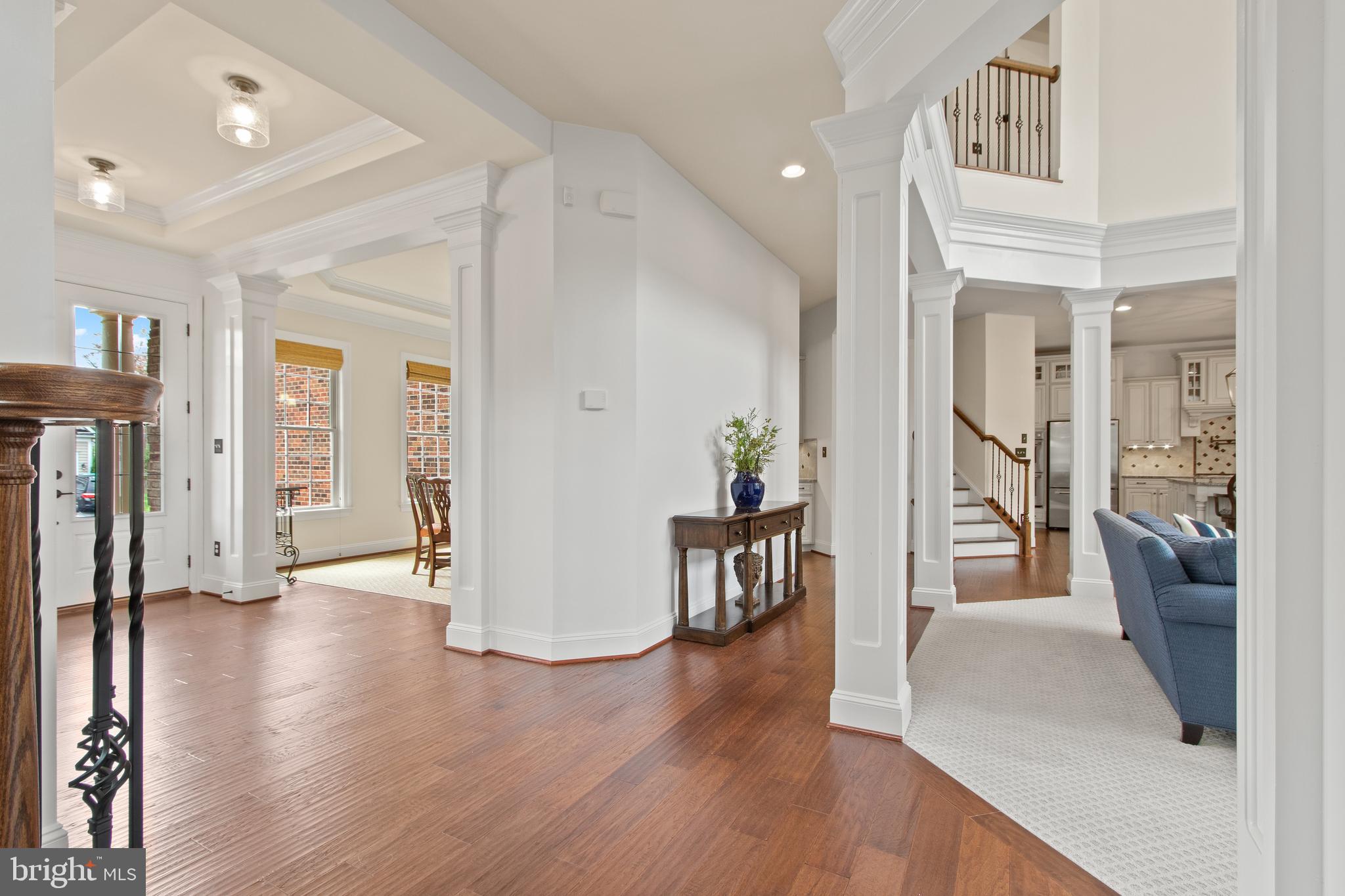 1384 Bishop Crest Ct