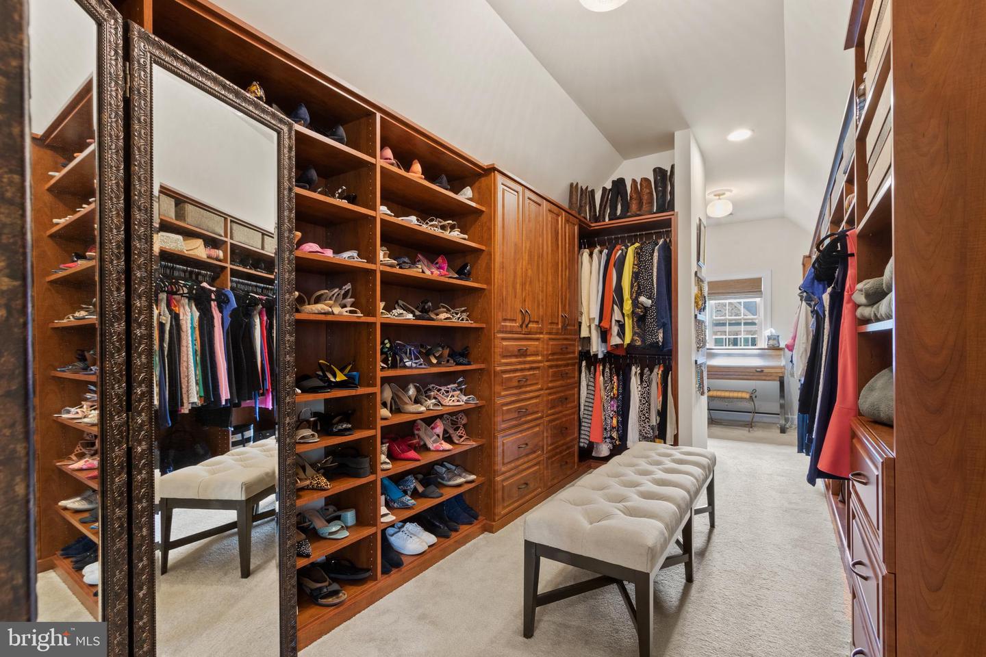 1384 Crest Ct The Patterson Group Alexandria Real Estate Team