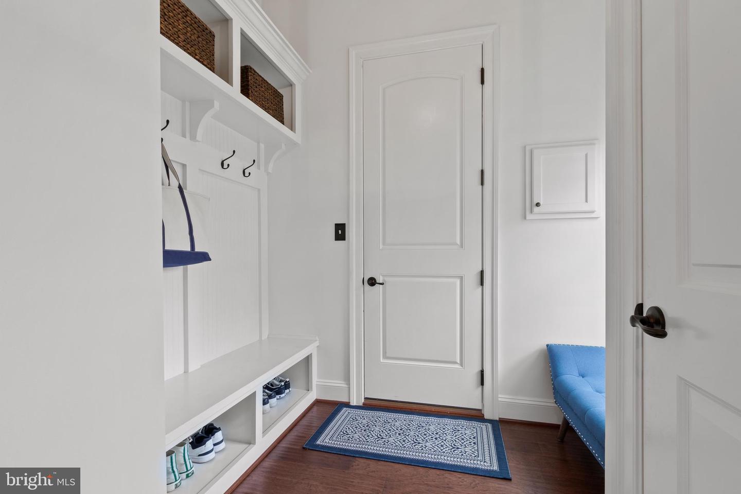 1384 Crest Ct The Patterson Group Alexandria Real Estate Team